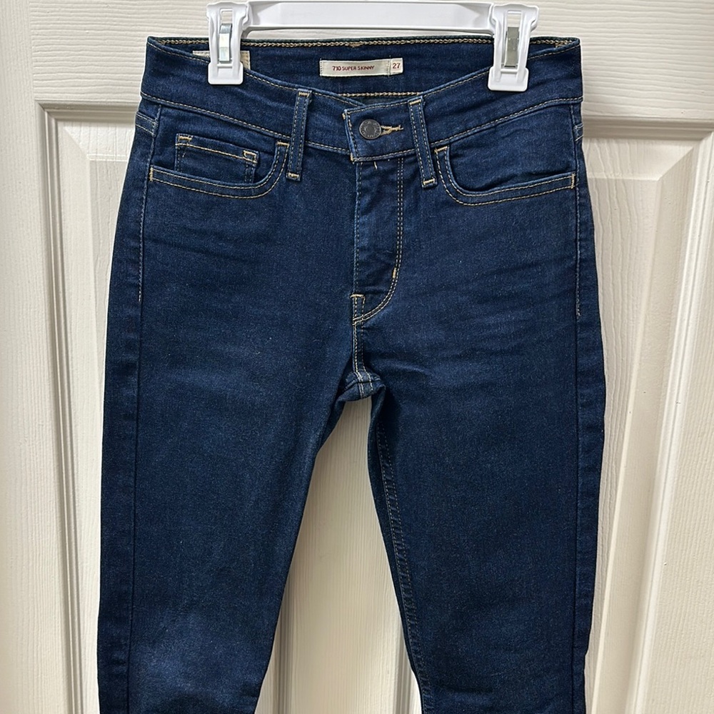 Levi’s Women’s Dark Blue Skinny Jeans